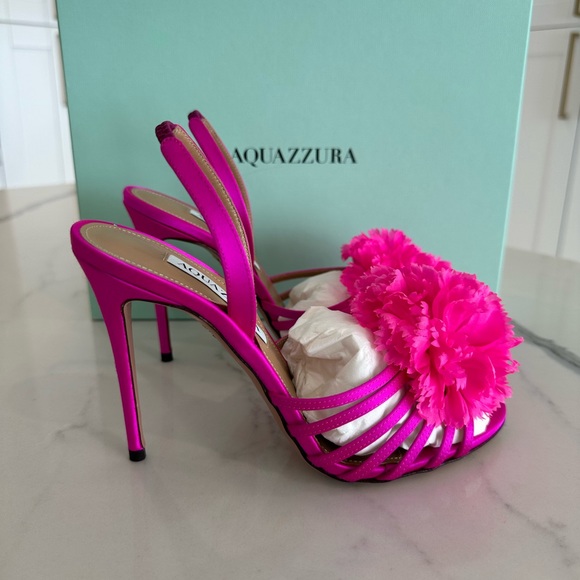 Aquazzura Love Carnation Sandal - Picture 4 of 11